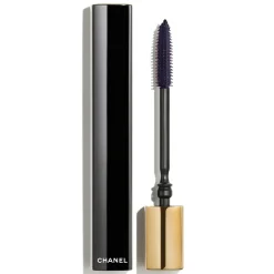 DIE ALL-IN-ONE-MASCARA: VOLUMEN, LÄNGE, SCHWUNG UND DEFINITION